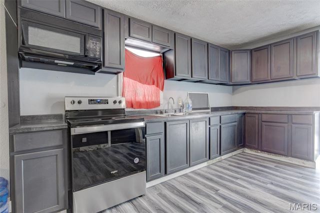 2306 Elizabeth Street, Alton, IL 62002