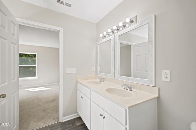6 Spicewood Court, Durham, NC 27703