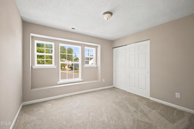 6 Spicewood Court, Durham, NC 27703