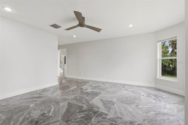 673 LAKE HARBOR CIRCLE, Orlando, FL 32809