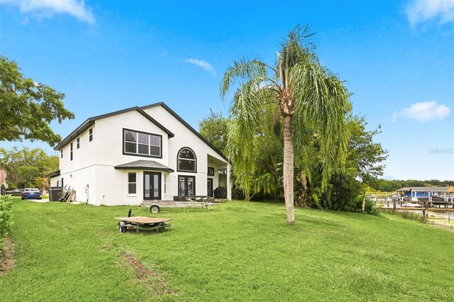 673 LAKE HARBOR CIRCLE, Orlando, FL 32809