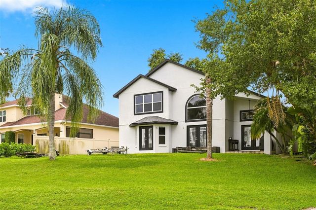 673 LAKE HARBOR CIRCLE, Orlando, FL 32809