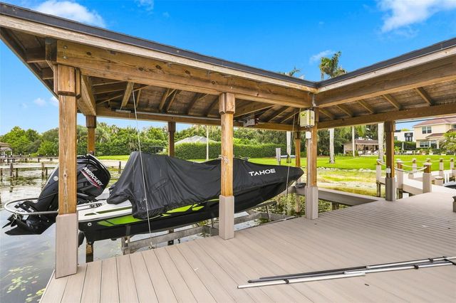 673 LAKE HARBOR CIRCLE, Orlando, FL 32809