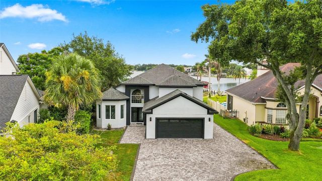 673 LAKE HARBOR CIRCLE, Orlando, FL 32809
