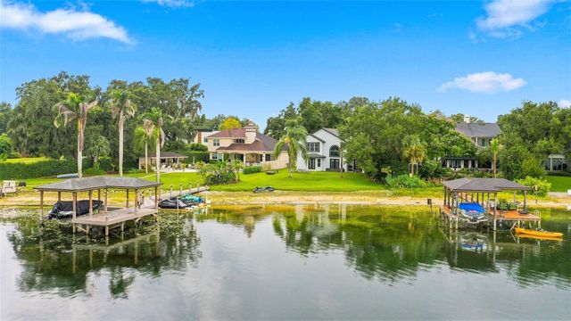 673 LAKE HARBOR CIRCLE, Orlando, FL 32809