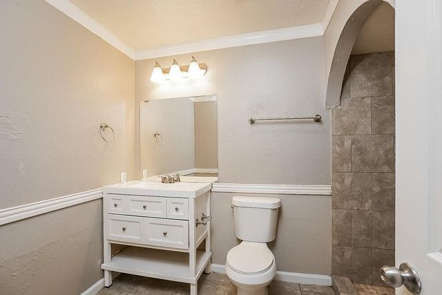 14606 Leacrest Drive, Houston, TX 77049