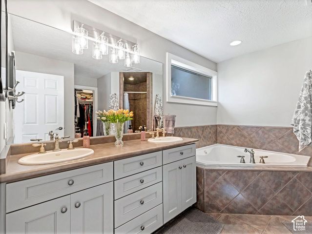 1737 W RANCH RD, Farmington, UT 84025