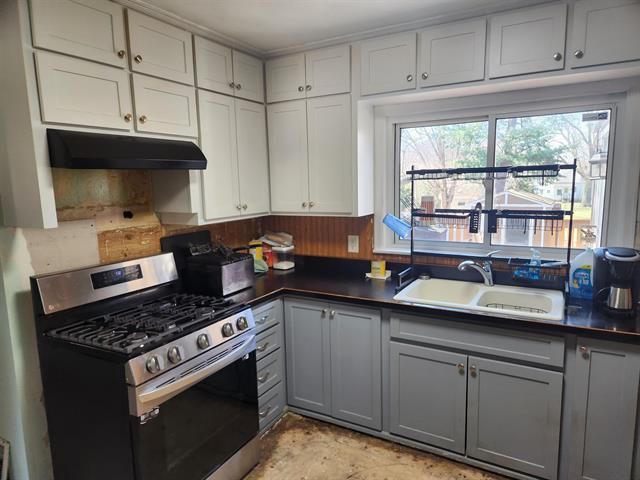 1619 Eastmoreland Avenue, Rockford, IL 61108