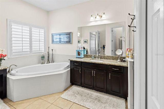 5805 WATERCOLOR DRIVE, Lithia, FL 33547