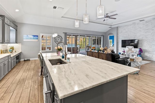5805 WATERCOLOR DRIVE, Lithia, FL 33547