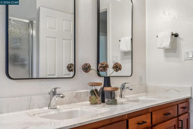 726 San Andreas Ct, Concord, CA 94518