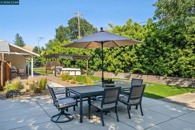 726 San Andreas Ct, Concord, CA 94518
