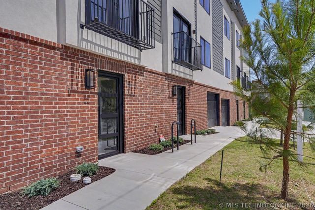 1244 S Quincy Avenue 4, Tulsa, OK 74120