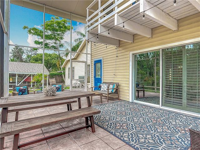 857 N Palm Springs Terrace, Crystal River, FL 34429