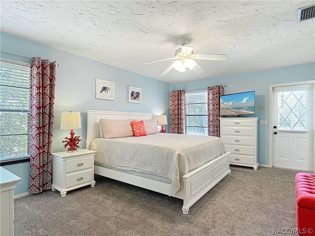 857 N Palm Springs Terrace, Crystal River, FL 34429