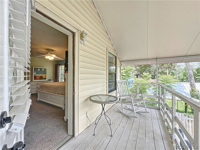 857 N Palm Springs Terrace, Crystal River, FL 34429