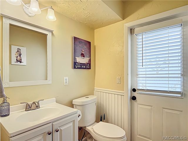 857 N Palm Springs Terrace, Crystal River, FL 34429