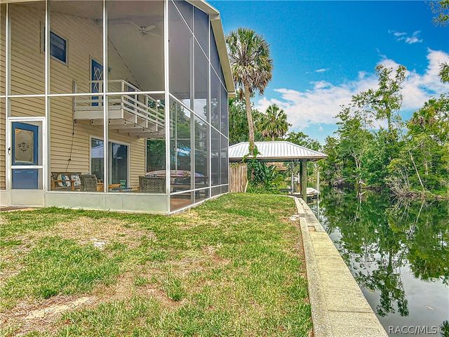 857 N Palm Springs Terrace, Crystal River, FL 34429
