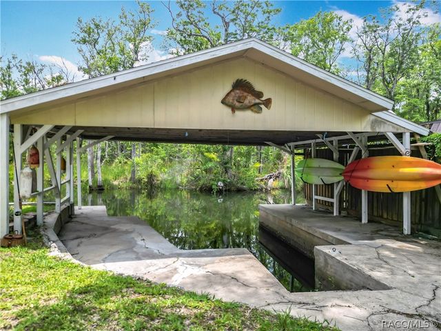 857 N Palm Springs Terrace, Crystal River, FL 34429