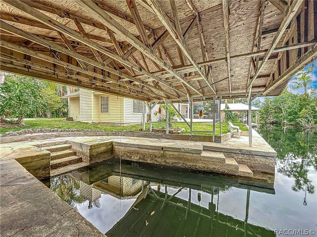 857 N Palm Springs Terrace, Crystal River, FL 34429
