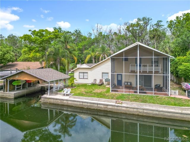 857 N Palm Springs Terrace, Crystal River, FL 34429