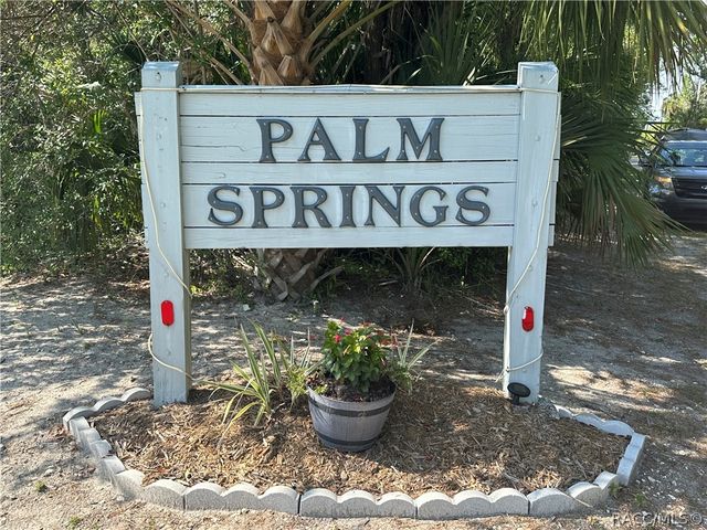 857 N Palm Springs Terrace, Crystal River, FL 34429