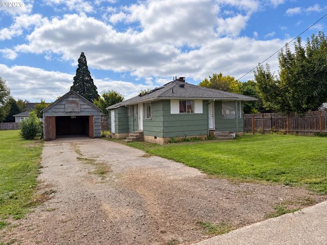2812 19TH Ave, Forest Grove, OR 97116