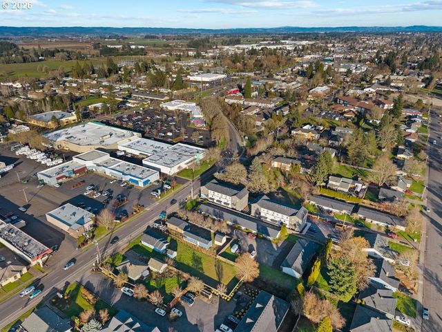 2812 19TH Ave, Forest Grove, OR 97116