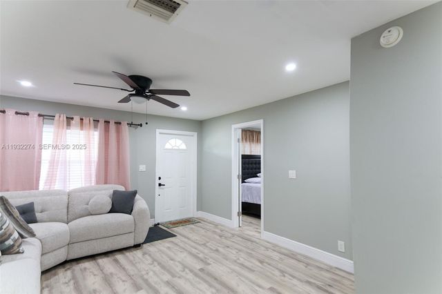 5300 NW 15th Ct 1, Lauderhill, FL 33313