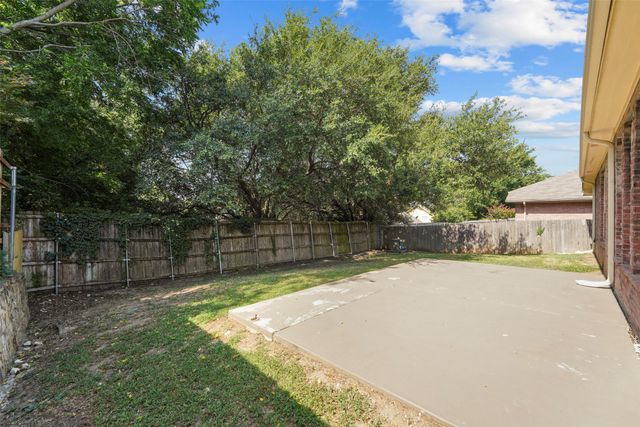 5554 Canyon Lands Drive, Fort Worth, TX 76137
