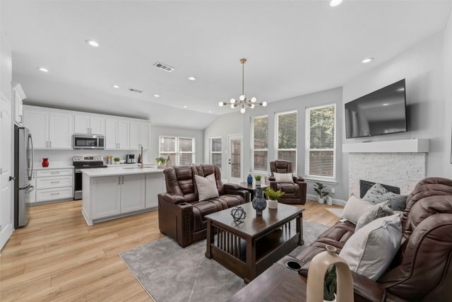 5554 Canyon Lands Drive, Fort Worth, TX 76137