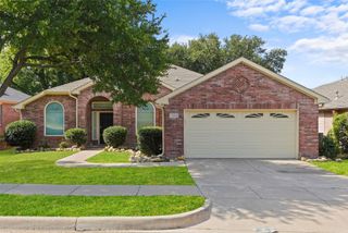 5554 Canyon Lands Drive, Fort Worth, TX 76137
