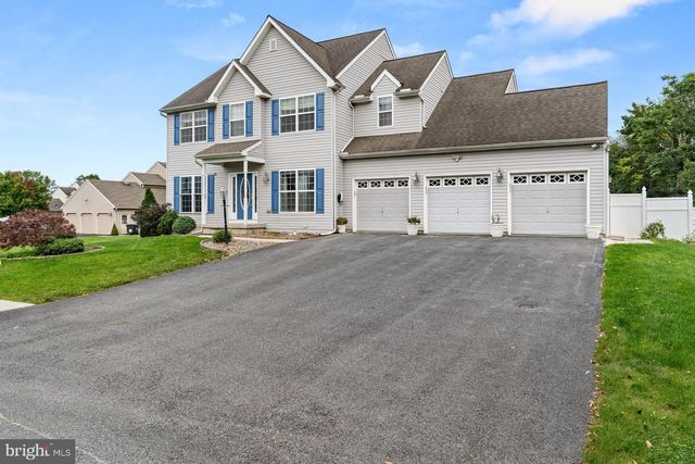 128 S THISTLEDOWN DR, Palmyra, PA 17078