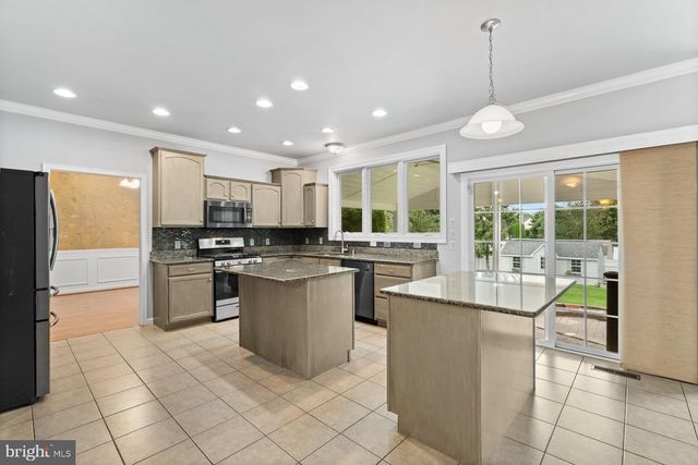 128 S THISTLEDOWN DR, Palmyra, PA 17078