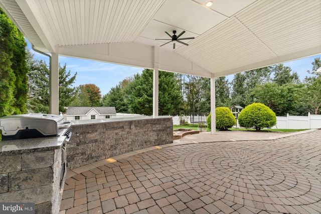 128 S THISTLEDOWN DR, Palmyra, PA 17078
