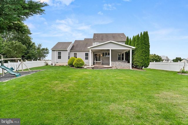 128 S THISTLEDOWN DR, Palmyra, PA 17078