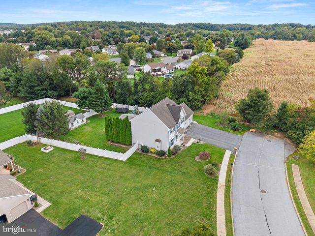 128 S THISTLEDOWN DR, Palmyra, PA 17078