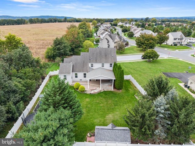 128 S THISTLEDOWN DR, Palmyra, PA 17078