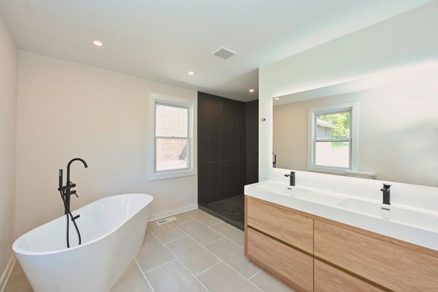 2913 Glenmeade Dr, Nashville, TN 37216