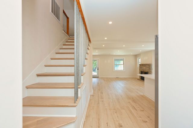 2913 Glenmeade Dr, Nashville, TN 37216
