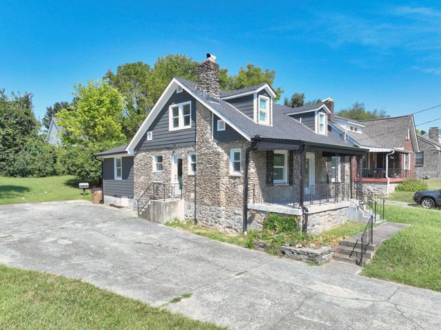 2913 Glenmeade Dr, Nashville, TN 37216