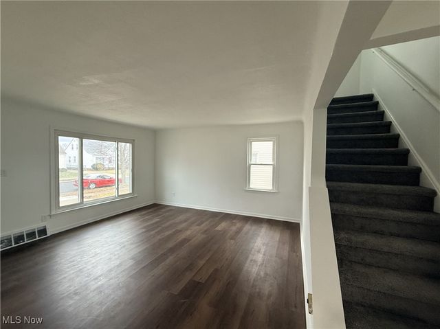 24571 Alberton Road, Euclid, OH 44123