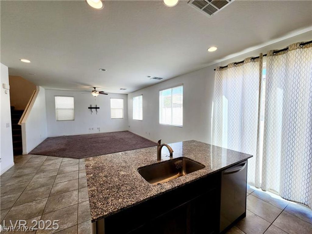 5812 Beluga Bay Street, North Las Vegas, NV 89081 — photo 3