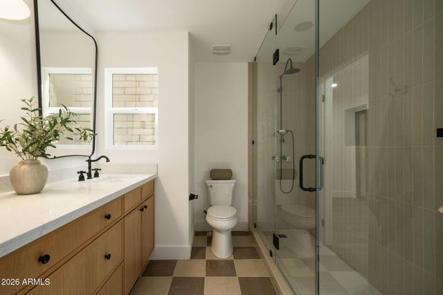 7837 E CRESTWOOD Way, Scottsdale, AZ 85250