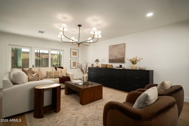 7837 E CRESTWOOD Way, Scottsdale, AZ 85250