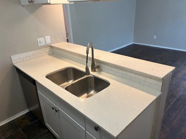 2821 Reagan Street 202, Dallas, TX 75219