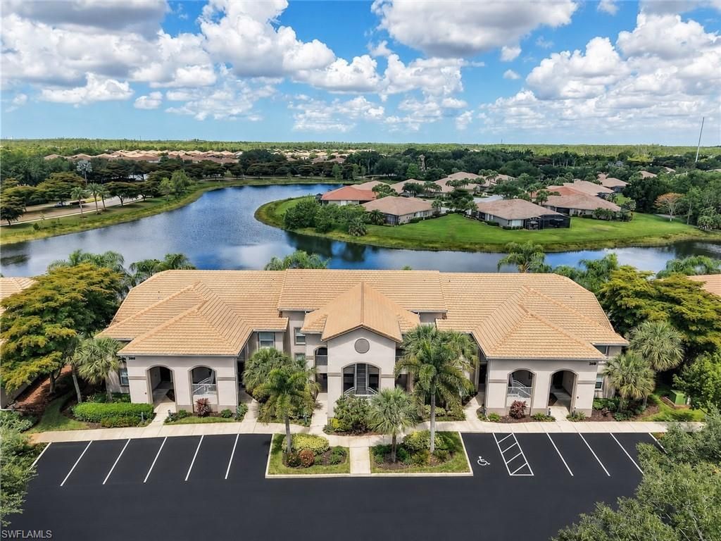 20040 Barletta LN 326, ESTERO, FL 33928 — exterior