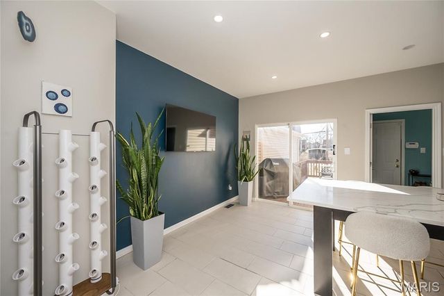 4222 Delmar Boulevard, St Louis, MO 63108