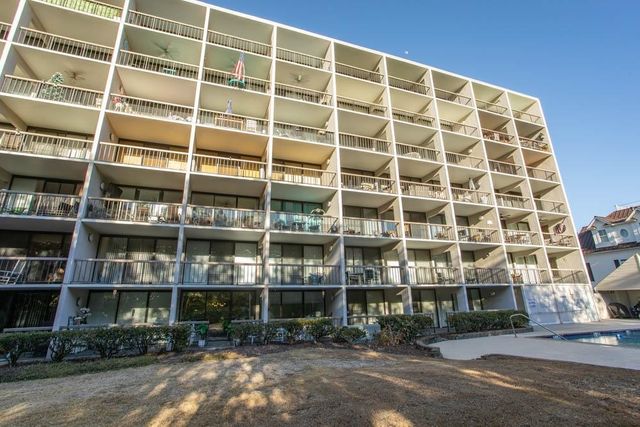 311 71st Ave N Apt 1C, Myrtle Beach, SC 29572