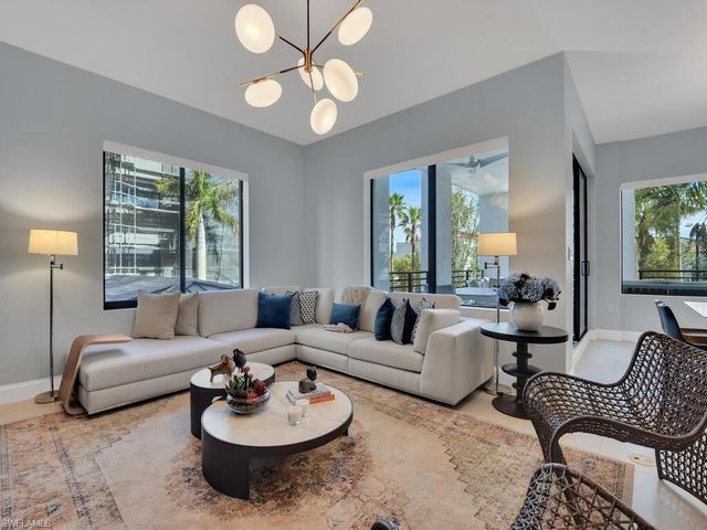 1111 Central AVE # 216, Naples, FL 34102